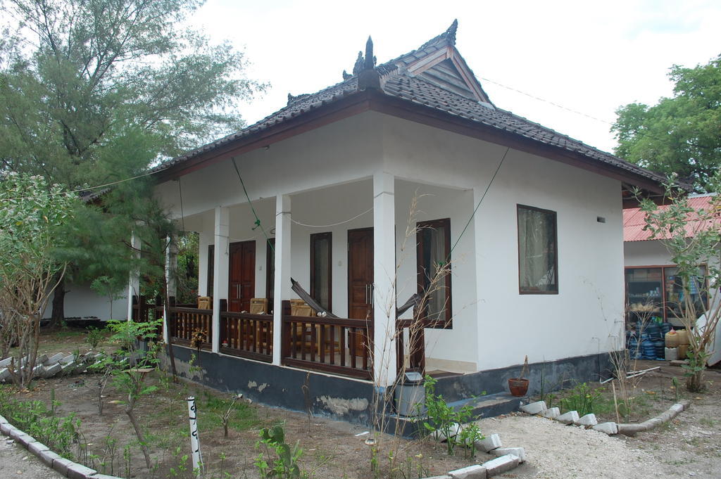 Star Bar And Bungalows กิลิไอร์ ห้อง รูปภาพ