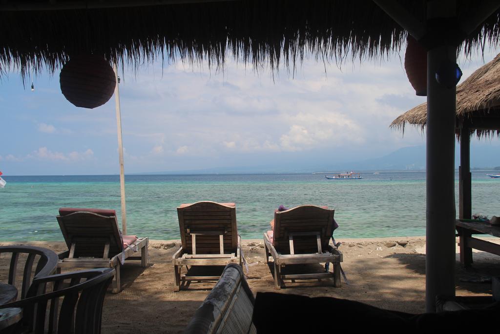 Star Bar And Bungalows กิลิไอร์ ภายนอก รูปภาพ