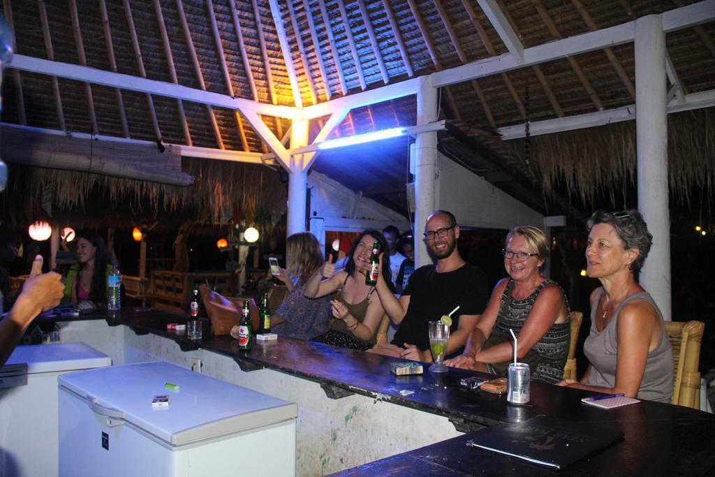 Star Bar And Bungalows กิลิไอร์ ภายนอก รูปภาพ
