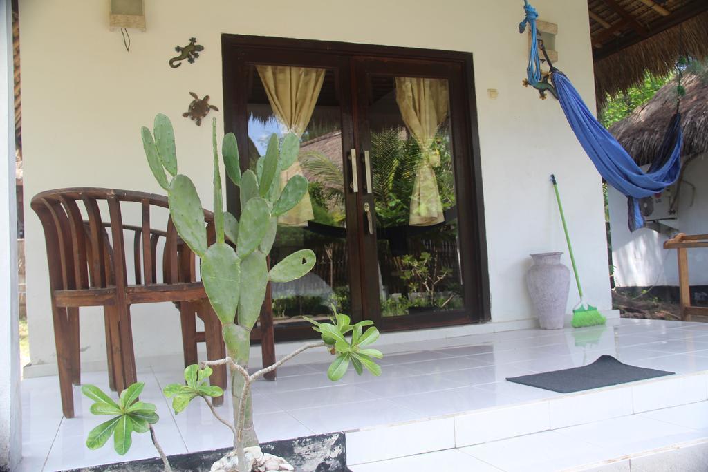 Star Bar And Bungalows กิลิไอร์ ภายนอก รูปภาพ