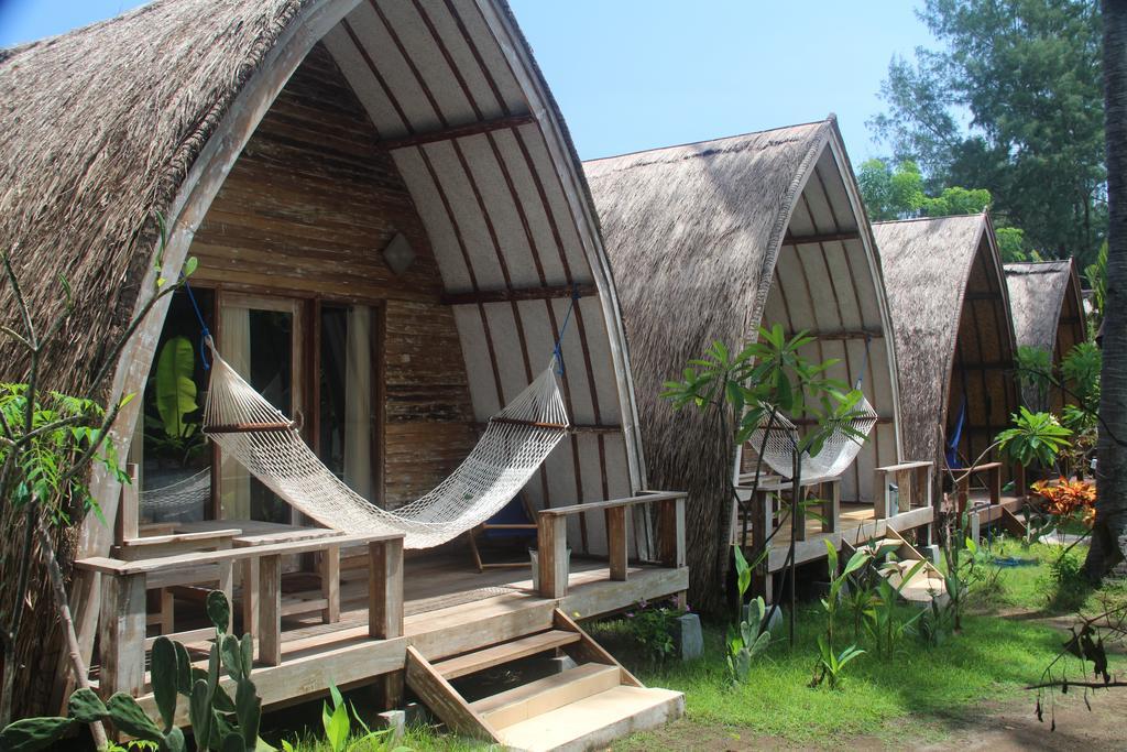 Star Bar And Bungalows กิลิไอร์ ภายนอก รูปภาพ