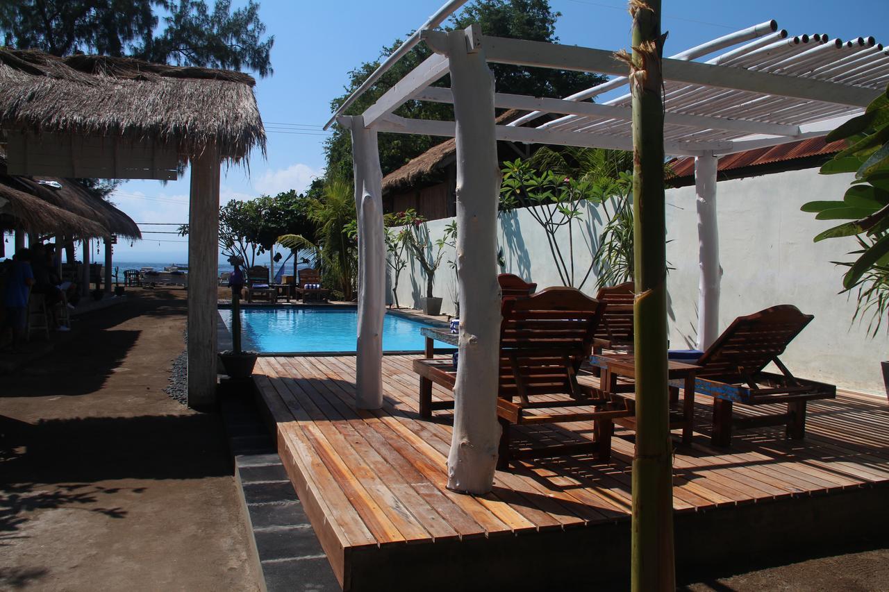 Star Bar And Bungalows กิลิไอร์ ภายนอก รูปภาพ