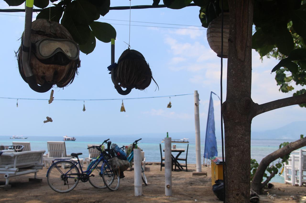 Star Bar And Bungalows กิลิไอร์ ภายนอก รูปภาพ